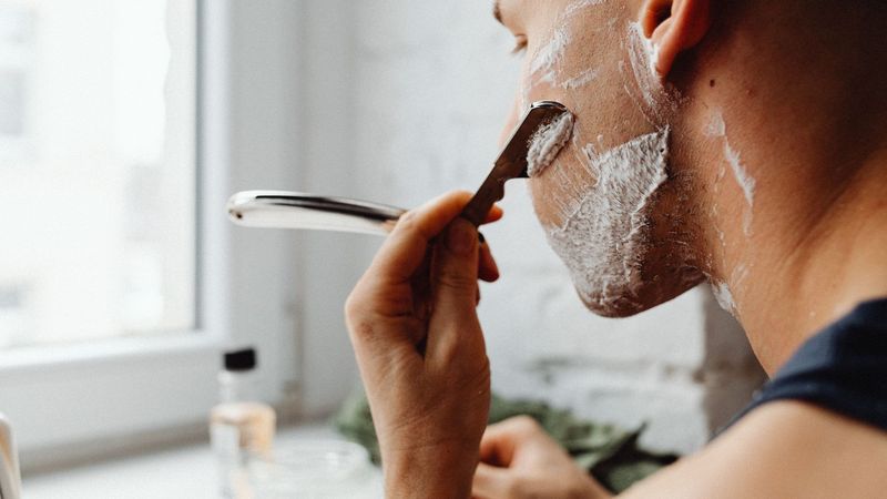 Best Electric Shavers for Men in 2025: Tested & Compared